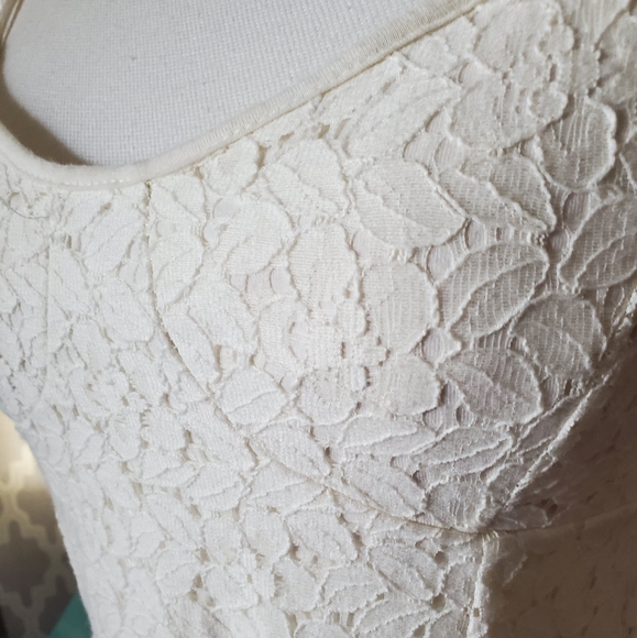 AEO Little Off-White Dress - Picture 4 of 12